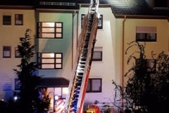 0 (37)